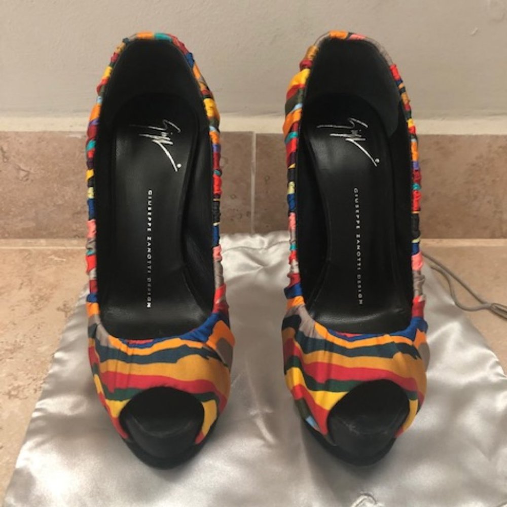Gisueppe Zanotti Satin Multicolor Peep Toe Pump